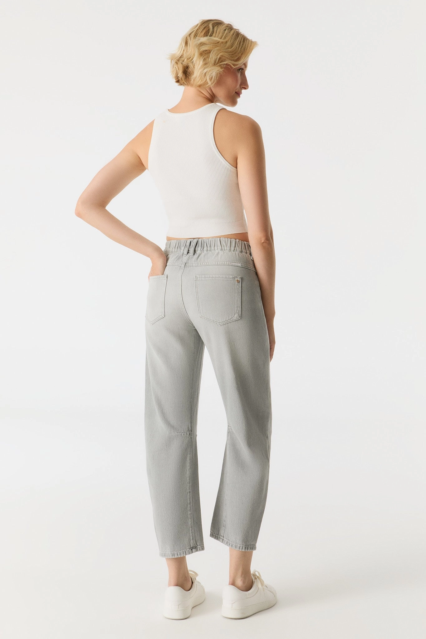 Selena Mid Waist Arch Jeans - Light Grey L01 Soft Comfort