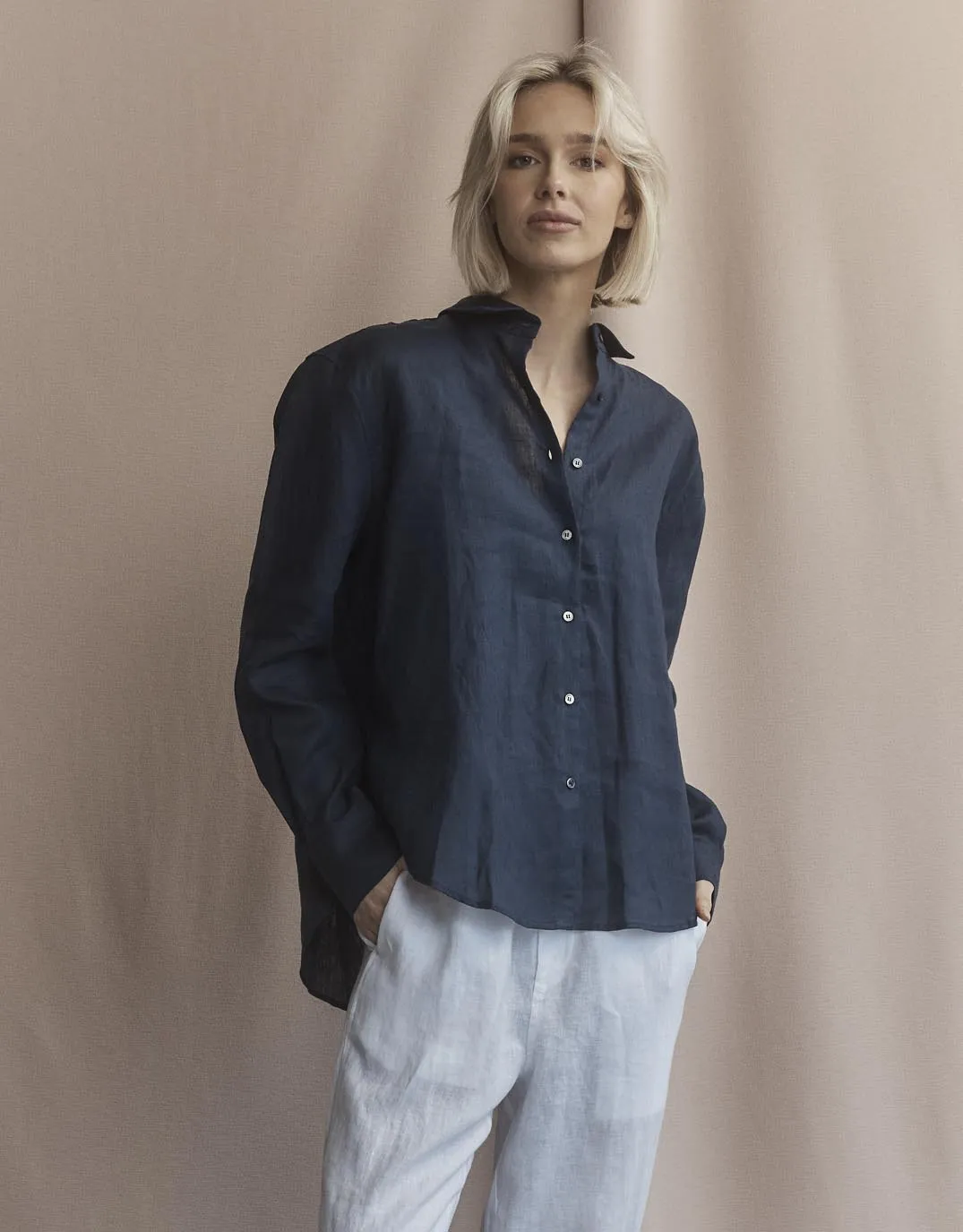 Katie Linen Shirt - Navy Checkered Look