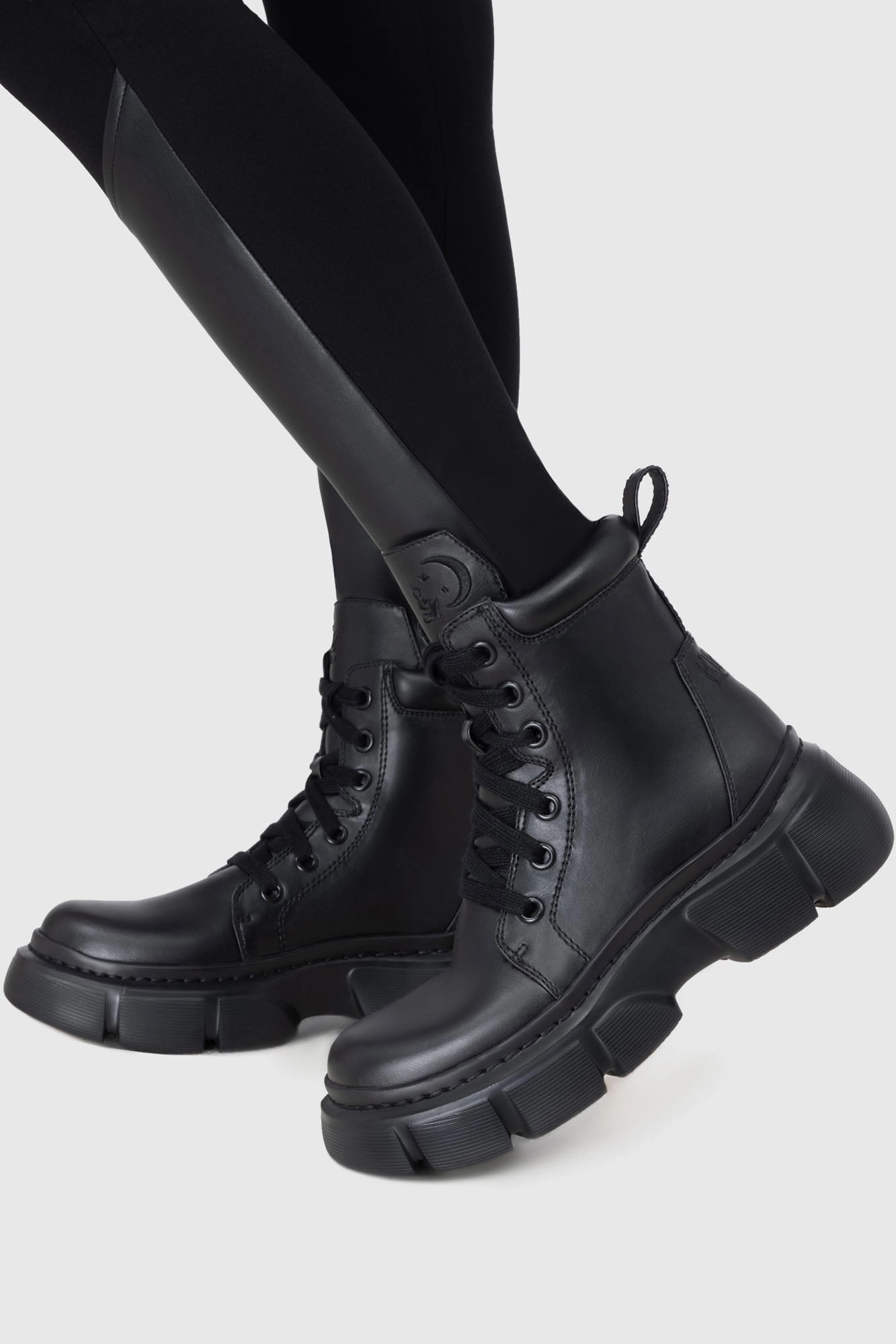 packable Anti   Odor Discordant Boots