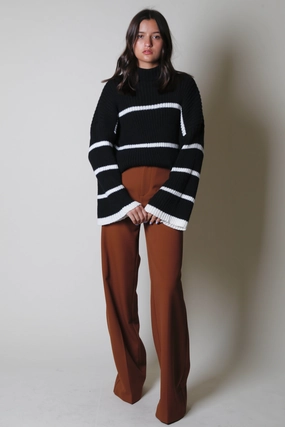 Striped Knitted Sweater - Black Yearlong Favorite