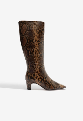 All Day Use Dellia Up Casual Boot