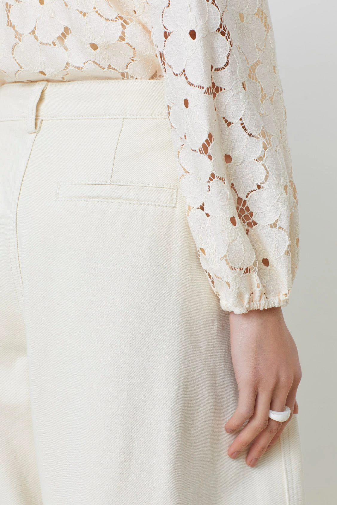 Ultra Stretch SUNCOO Rim Trousers in Off White