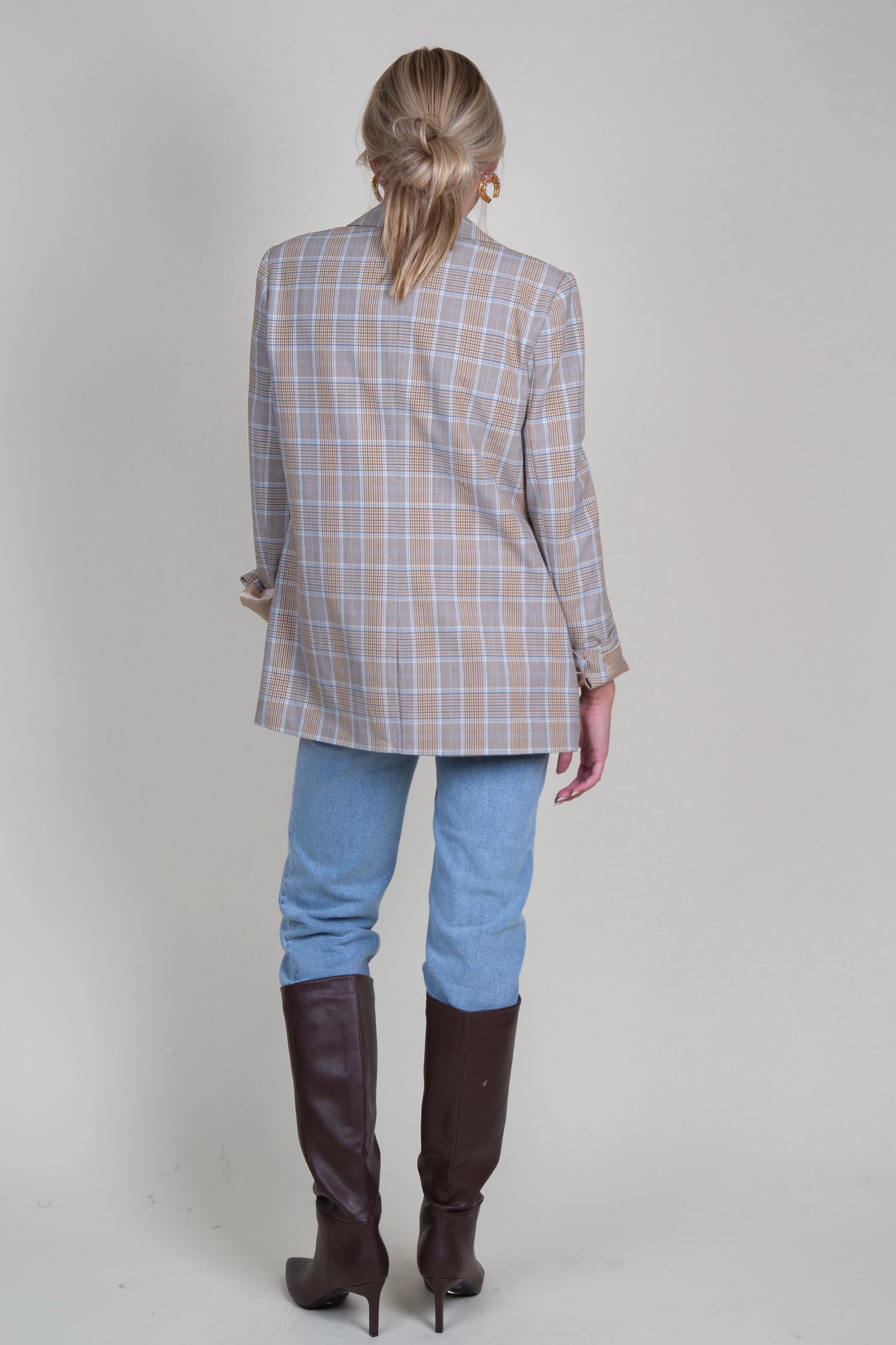 Weekend Style SUNDAYS | Larissa Blazer- Tavia