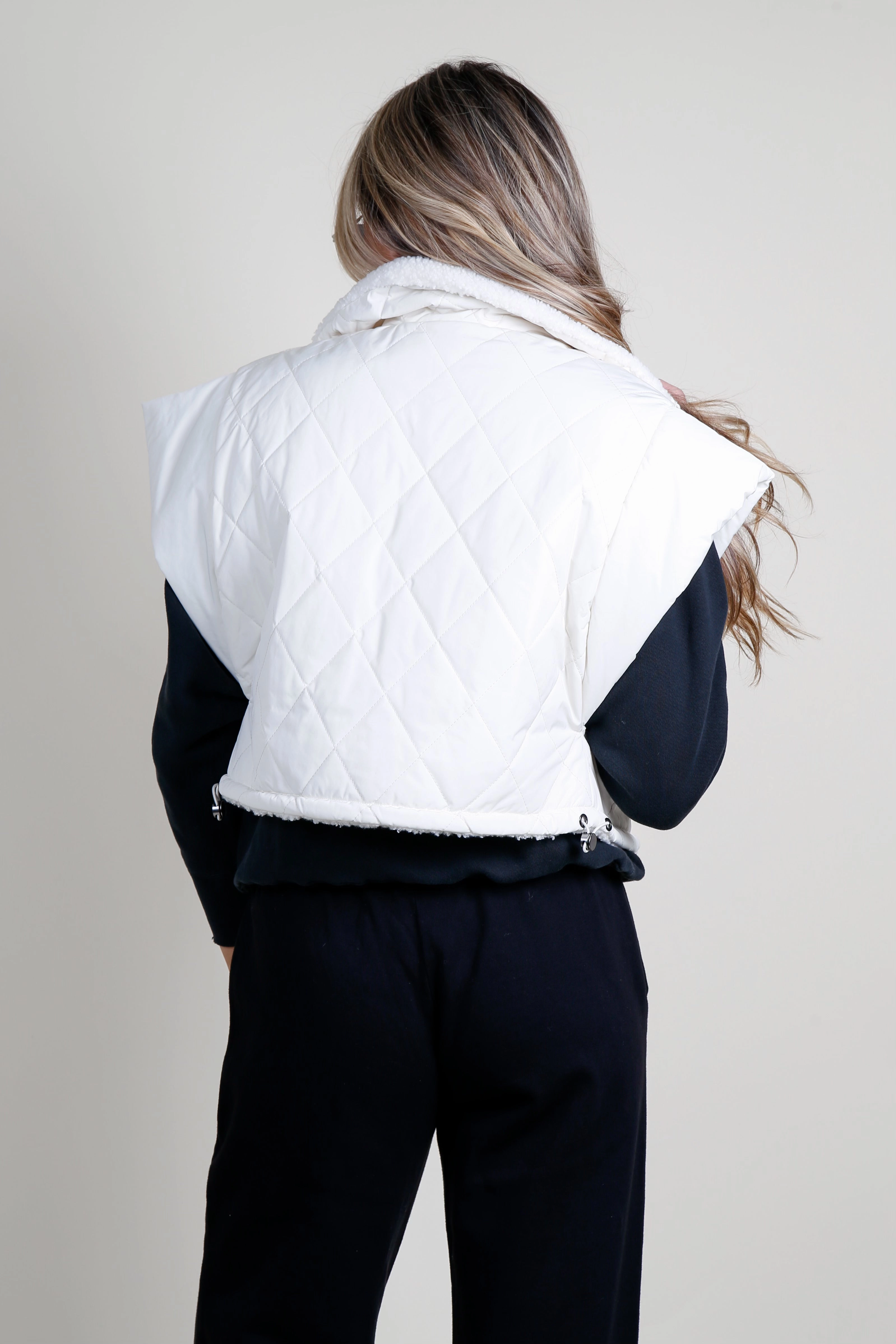 SUNDAYS | Rhea Vest - Cream StretchFit Silhouette