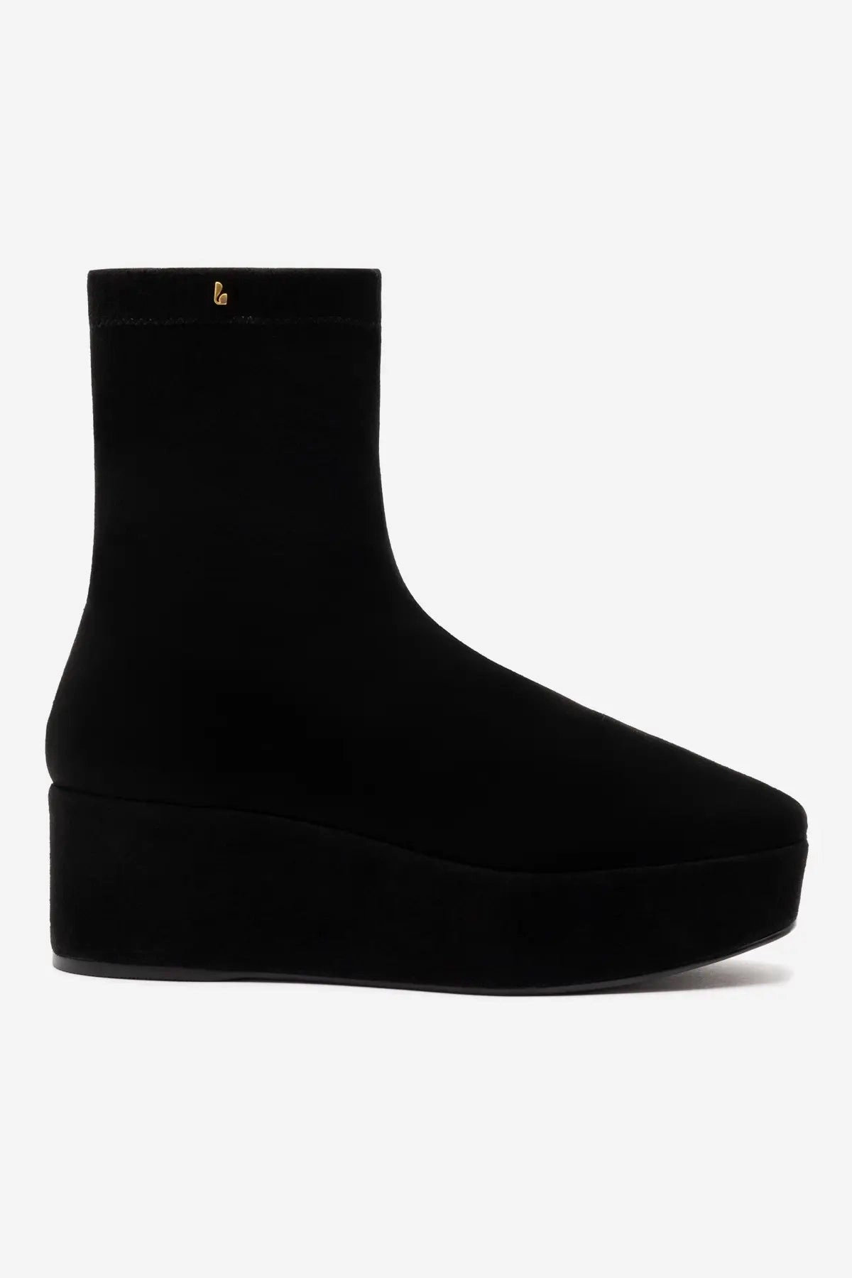 Insulated Adventure Journey Adjustable lacing Dani Flatform Boot In Black Suede