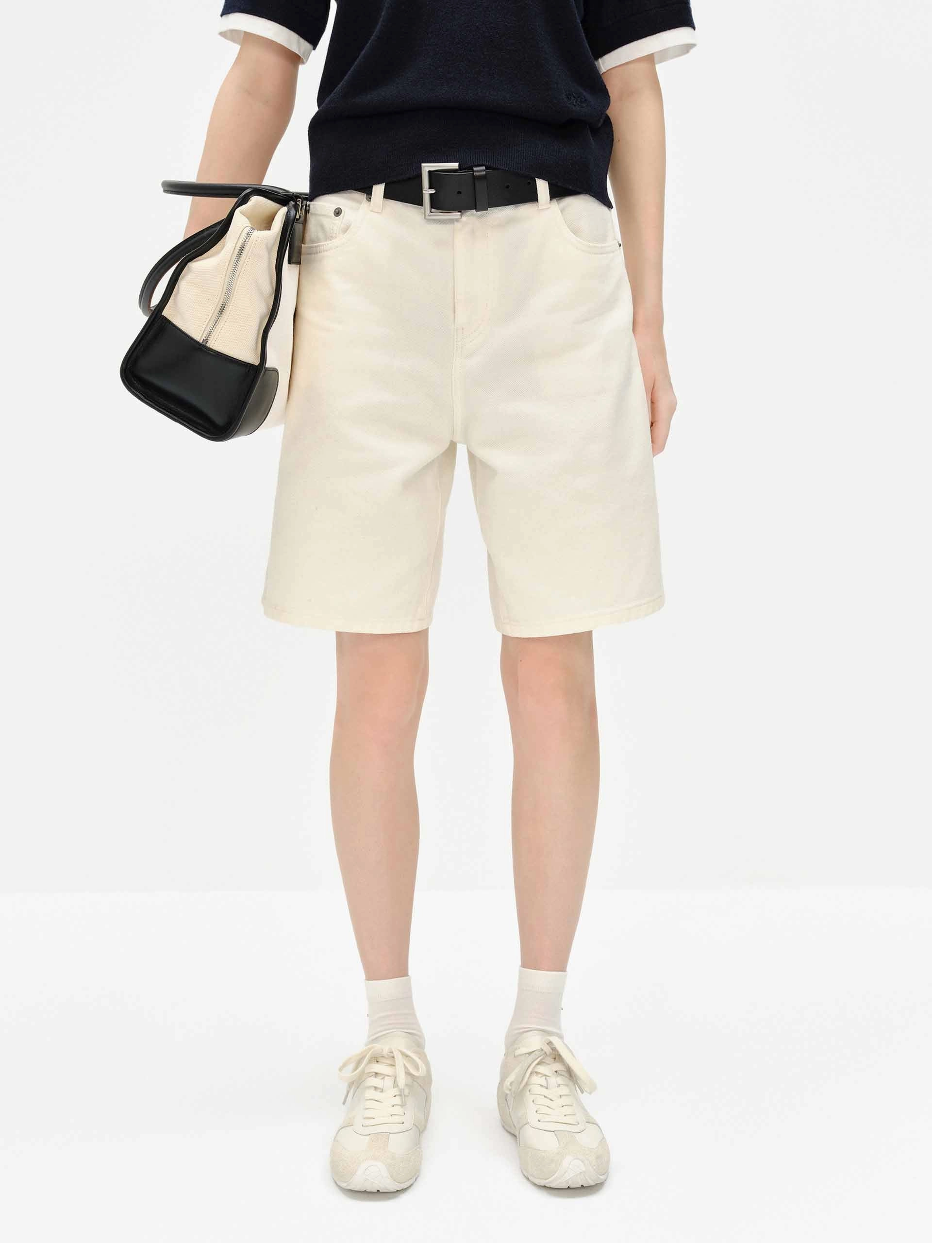 Effortless Style Durable Hemming White Denim Shorts