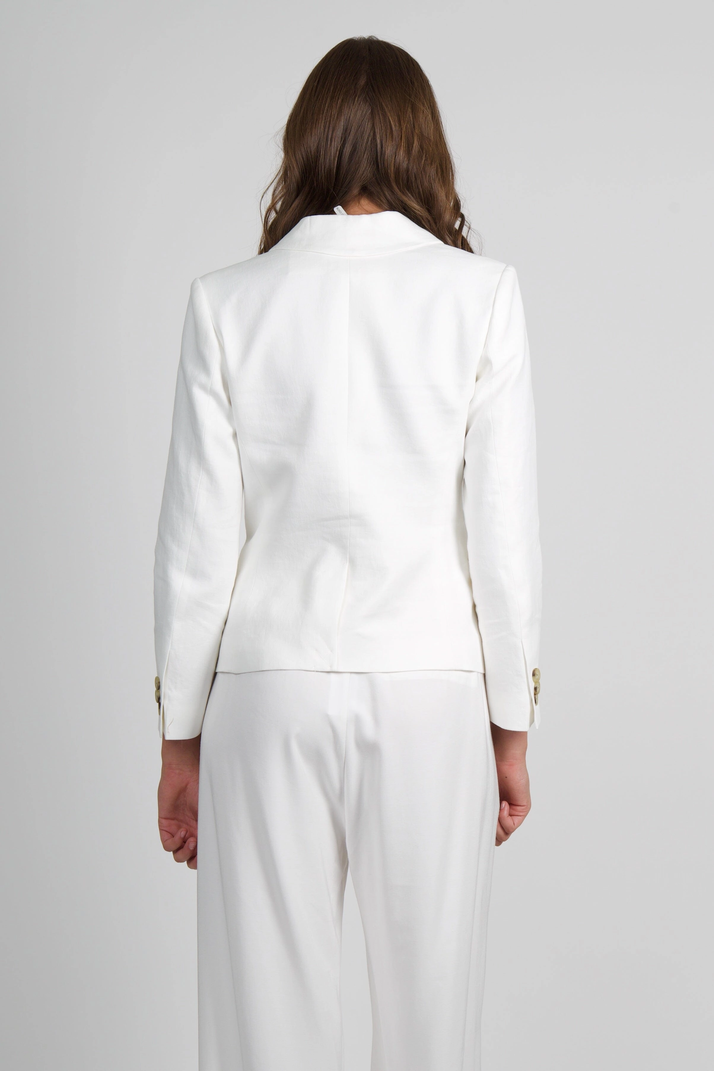 Classic Urban Wear FRAME | The Linen Smart Blazer - White