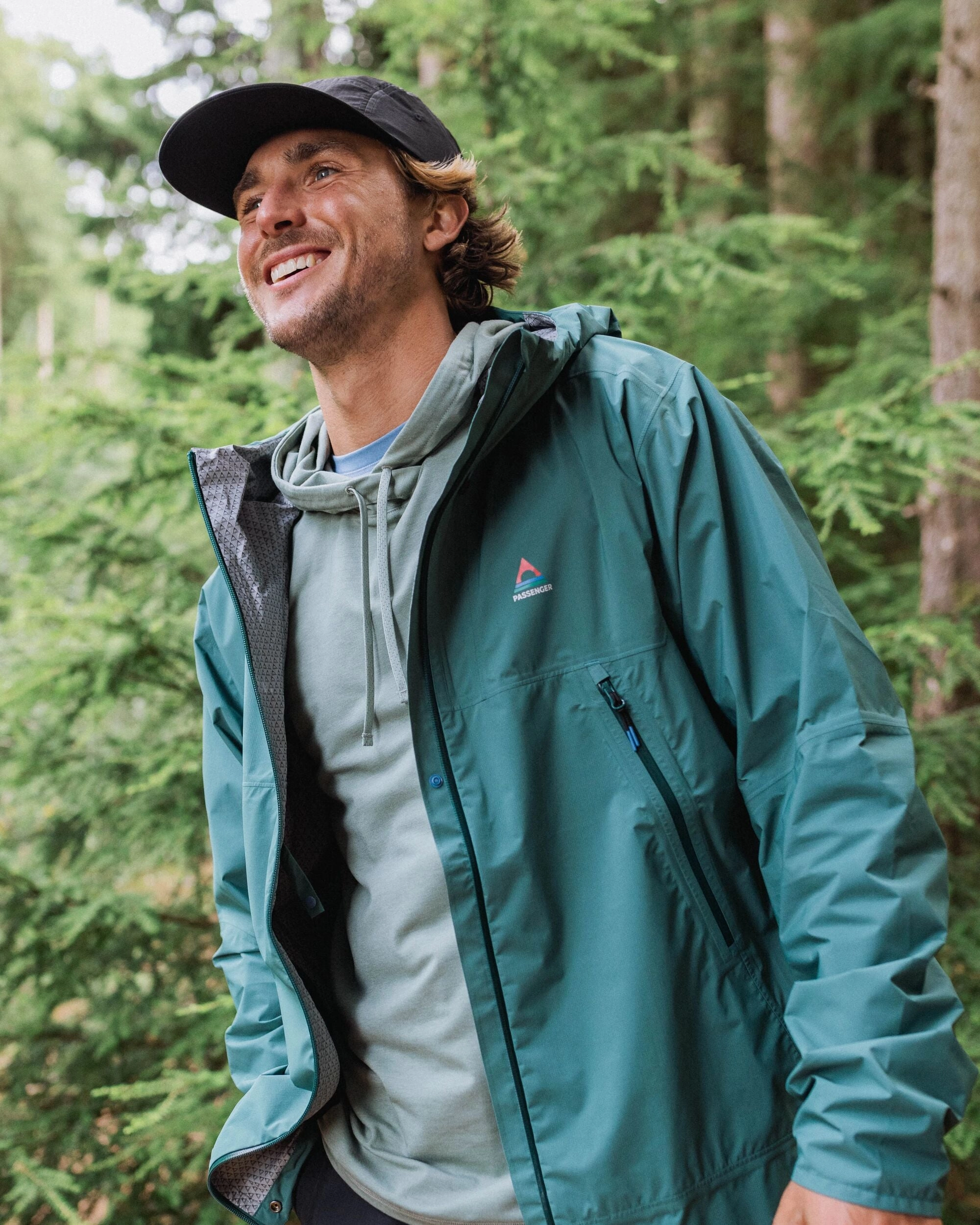 Reinforced Elbow Patches Trailscape Light Men's Recycled Waterproof Jacket - Deep Ocean
