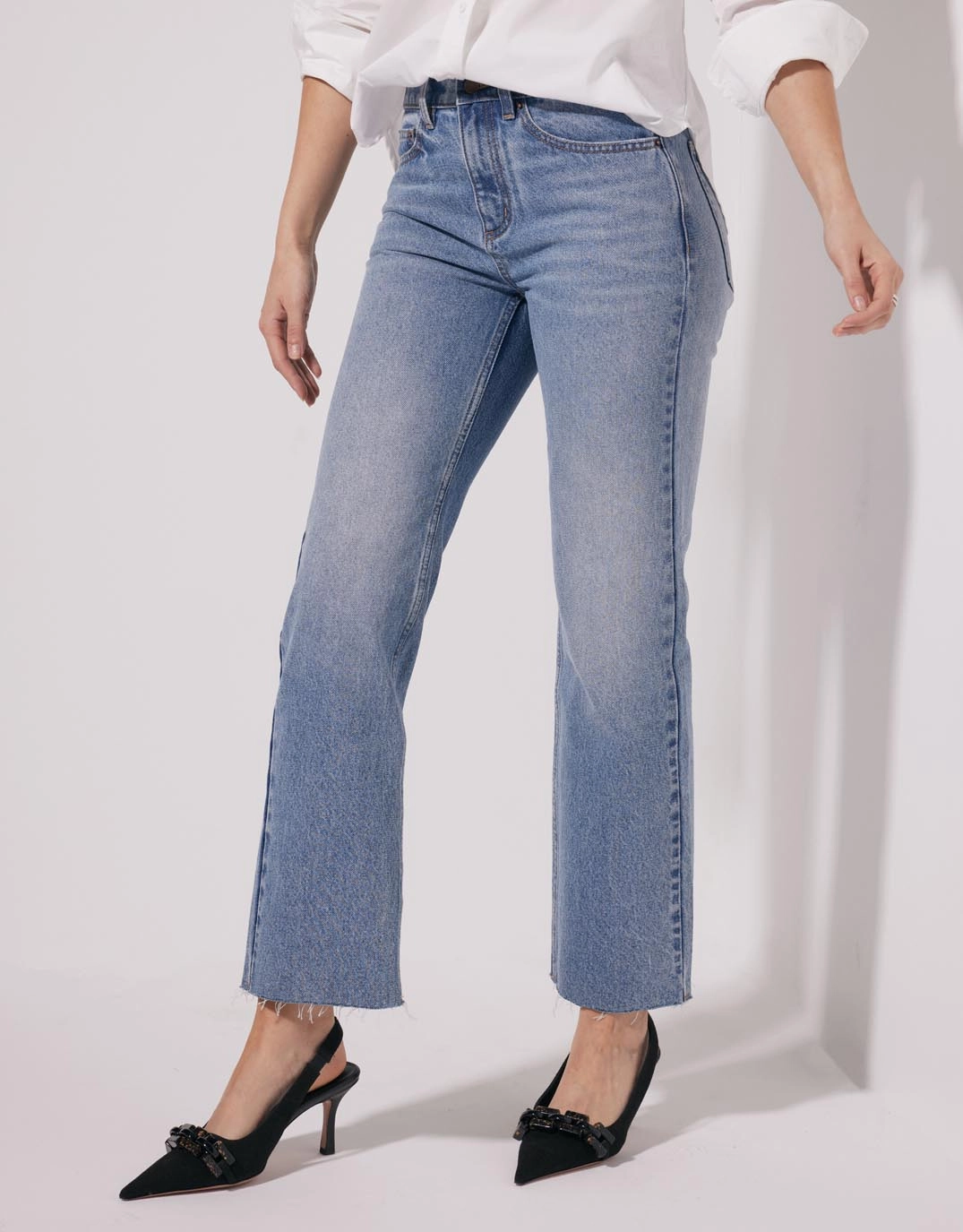 Daily Casual Casual Fit Charlotte Straight Leg Jean - Mid Wash