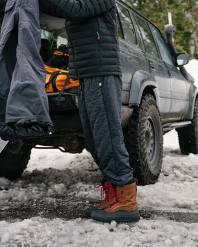 relaxed shape Tailored Fit Timberline Recycled Quilted Jogger - Black