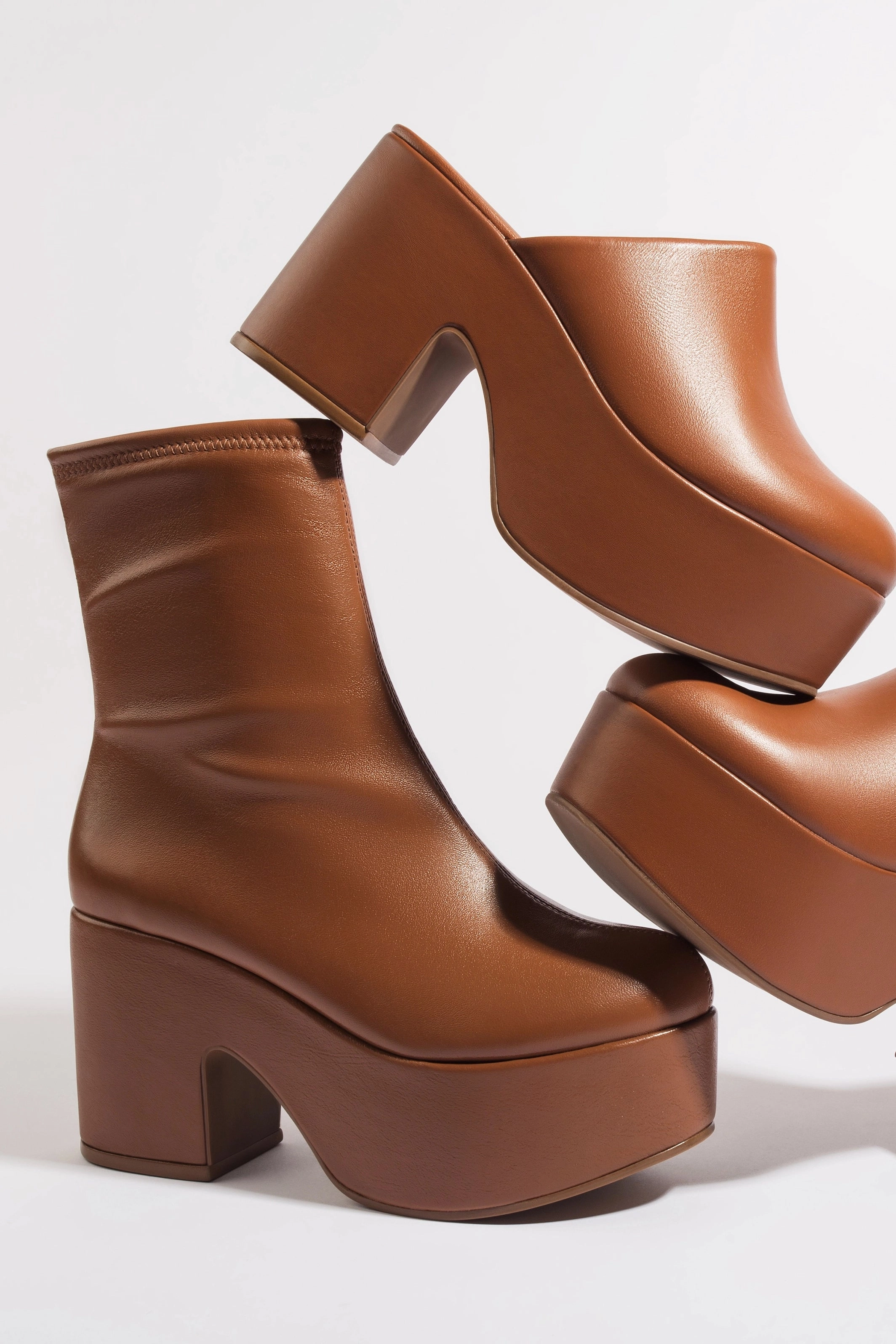 Zip Edge Comfortable compression Miso Platform Boot In Caramel Stretch Leather
