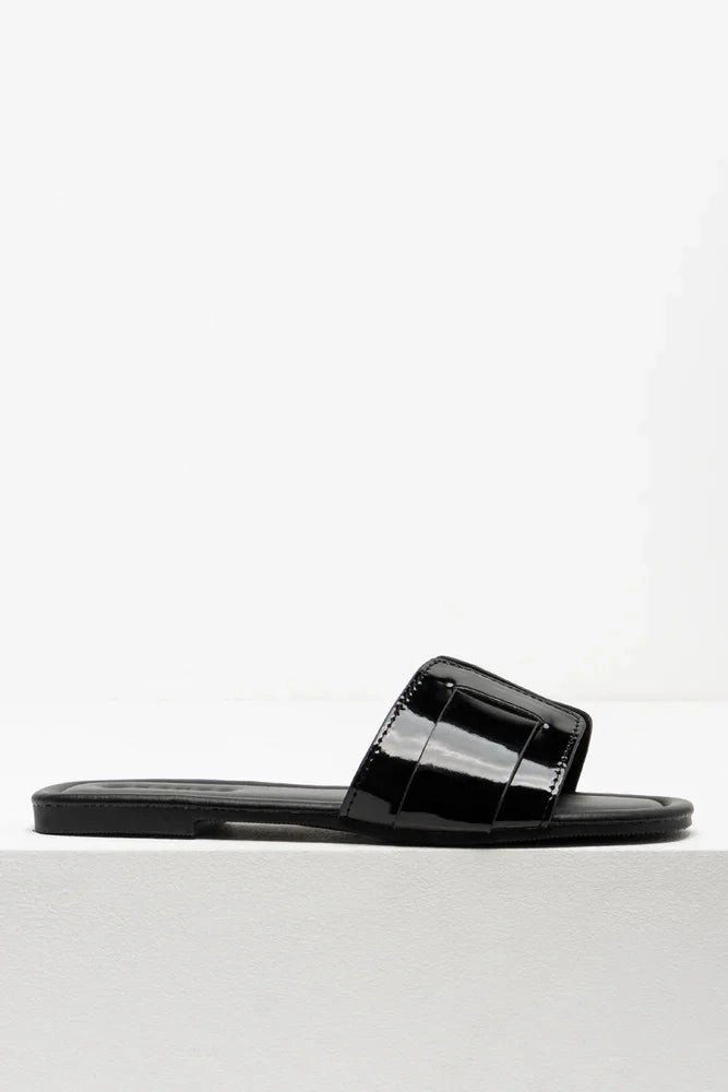 Daily Casual Bacteria Inhibiting Treatment Textured Mule Sandal Black