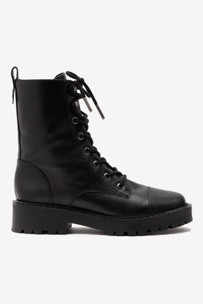 Trinity Boot In Black Leather Craft Collector Protective Finish Nature Lover