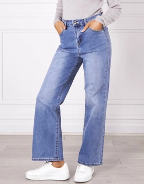 Anytime Look Minimalist Styling Demi Straight Leg Jeans - Blue