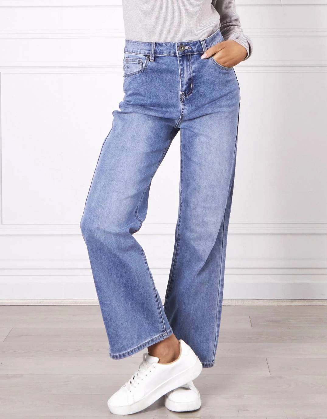 No Gap Waist Engineering Lightweight Morning Stroll Durable Demi Straight Leg Jeans - Blue