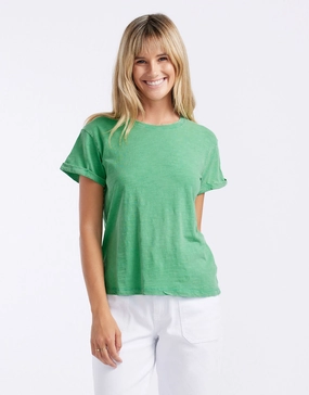 Essential Look Turn Back T-Shirt  - Apple