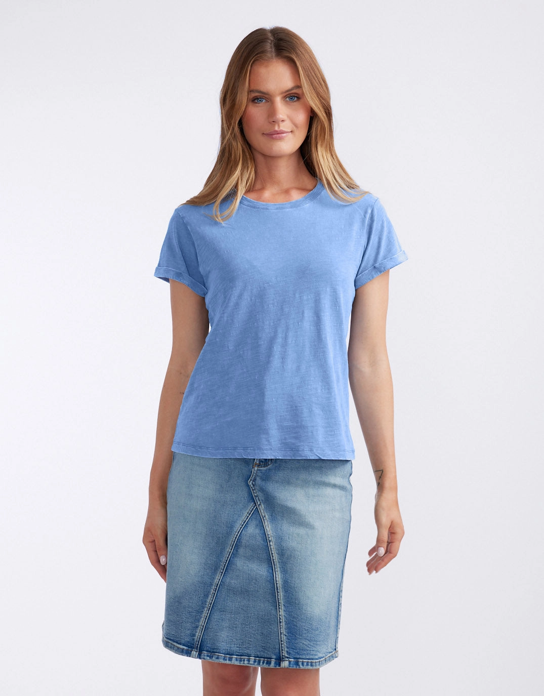 Turn Back T-Shirt - Danish Blue Active Trend Look Relax Outfit