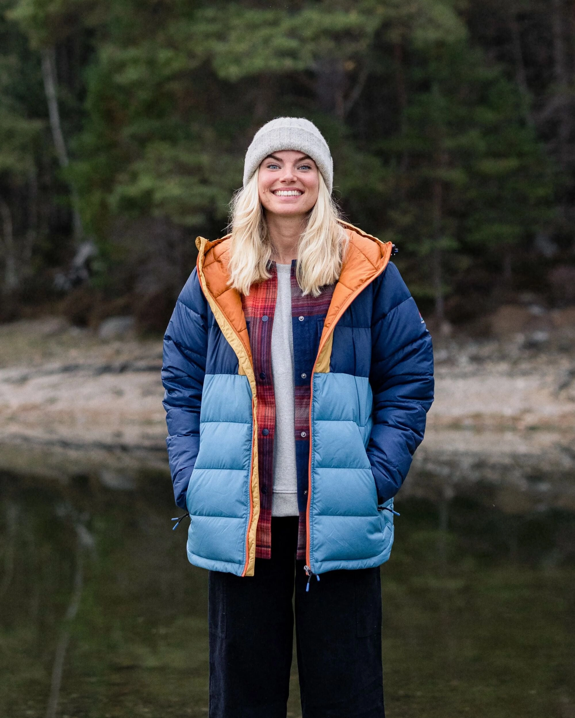 Kai Recycled Insulated Jacket - Rich Navy Ergonomic Cut