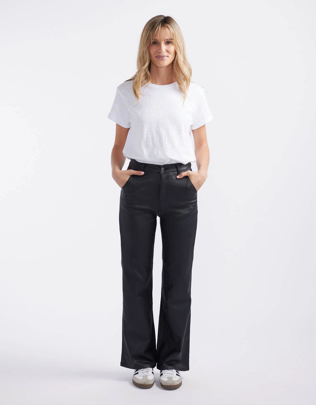 Go-to Wear Everyday Style Shirley Jeans - Black Coated