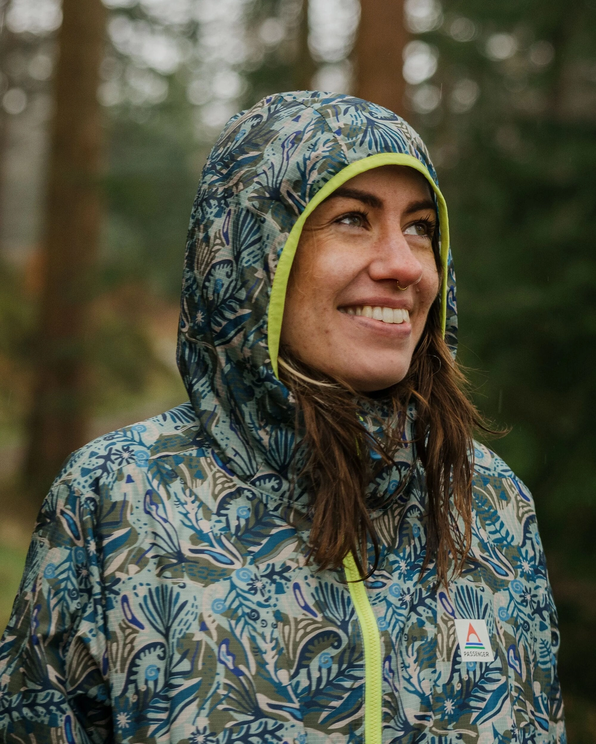 Zipper Guard Weatherproofing Breathable Membrane Viento Recycled Windshell Anorak - Abstract Seaweed Pistachio