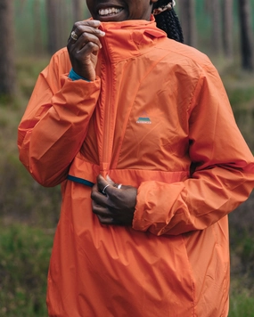 Viento Recycled Windshell Anorak - Ember Orange Monochrome Look