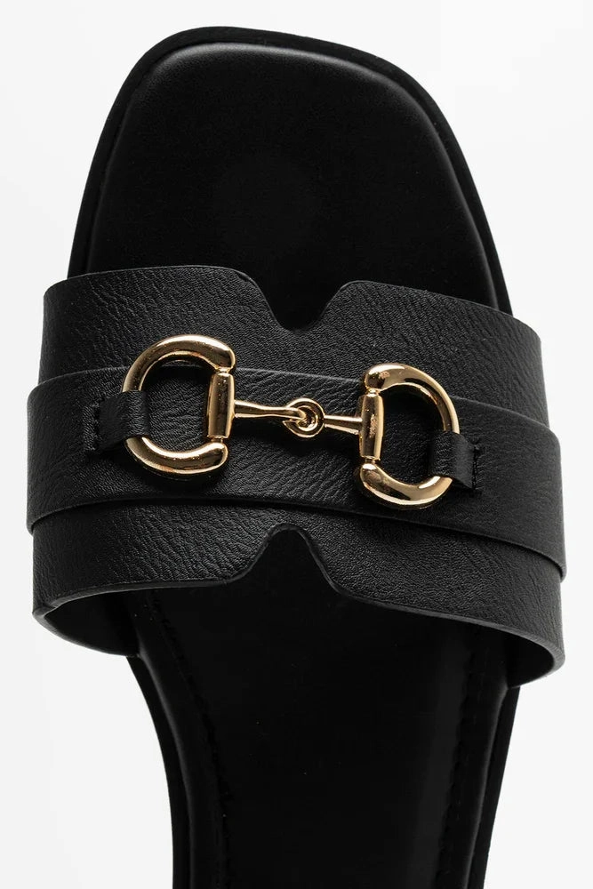Buckle Trim Sandal Black Ergonomic arch Relaxed Style
