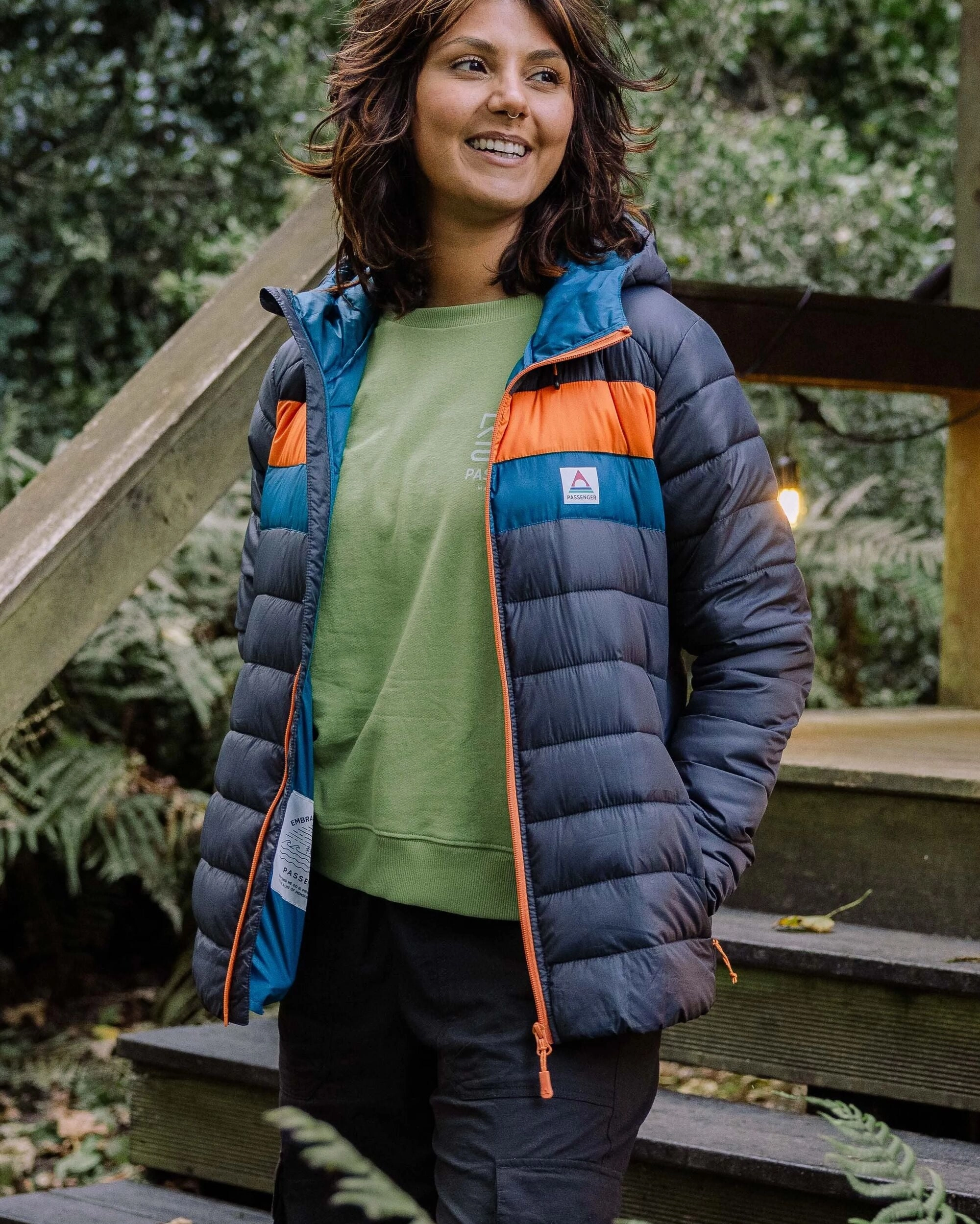 Pow 2.0 Insulated Jacket - Charcoal Adjustable Cuff Design Lightweight Layer