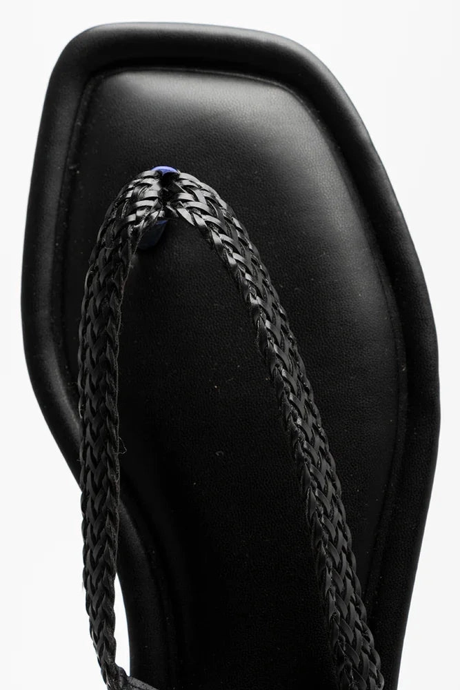 Weave Thong Sandal Black Lightweight Construction