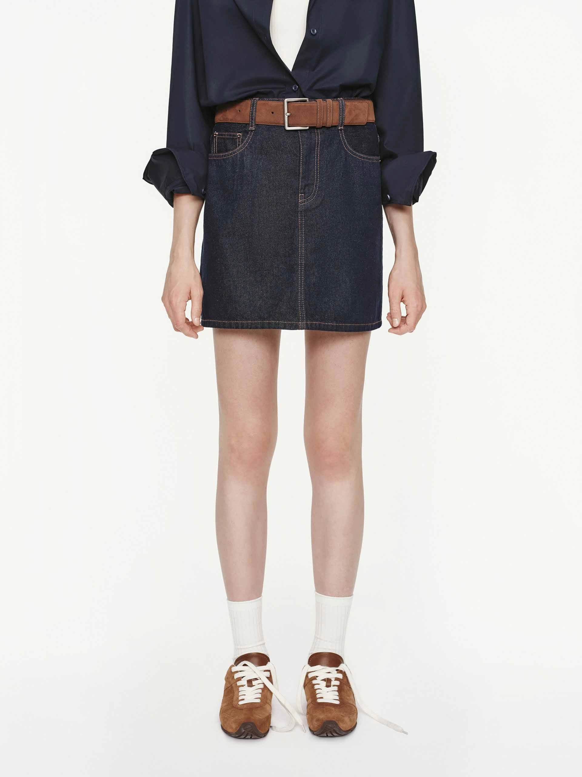 Classic Fit Simple Outfit Straight Cotton Denim Skirt