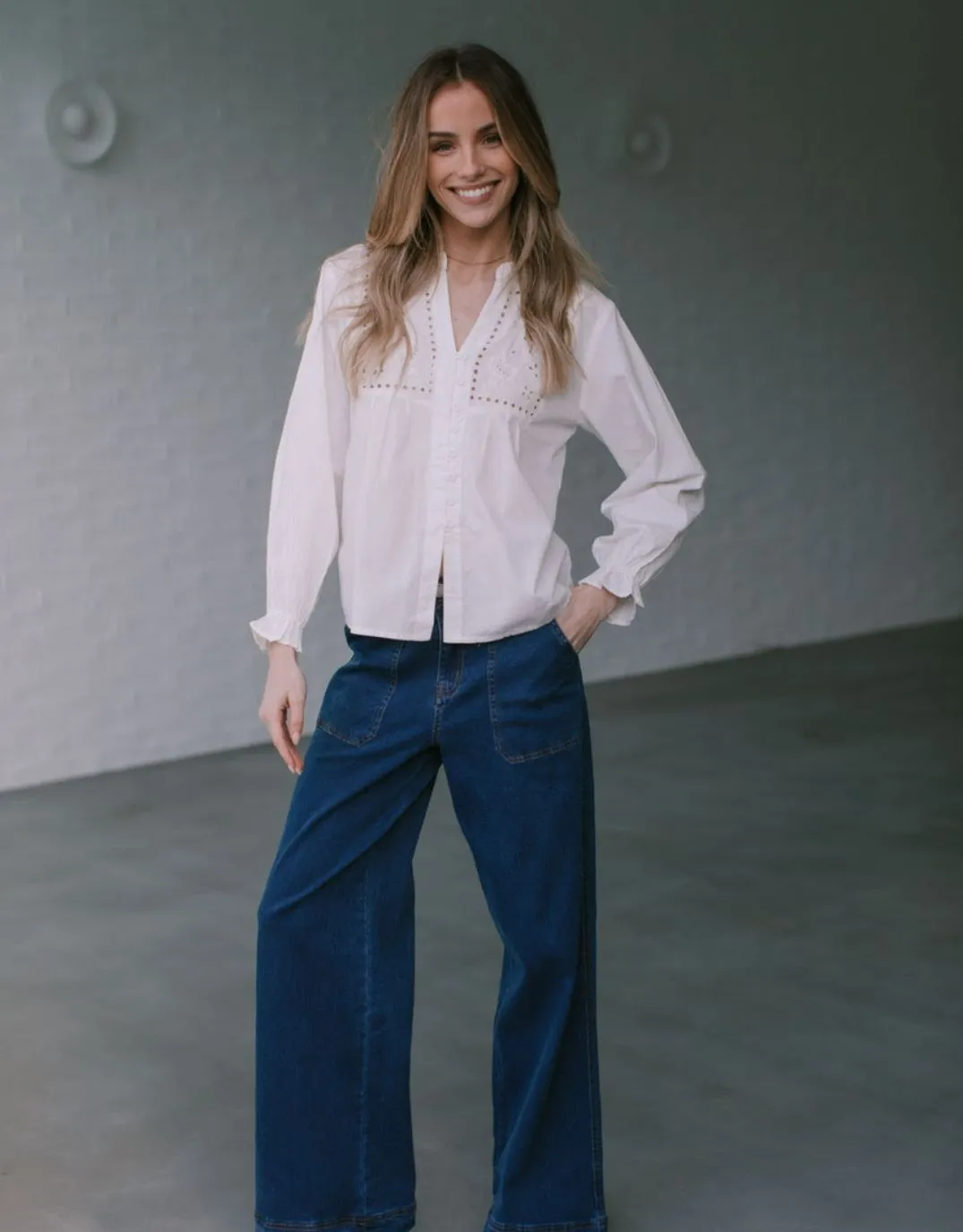 Elegant Finish Whiskey Broderie Blouse - White