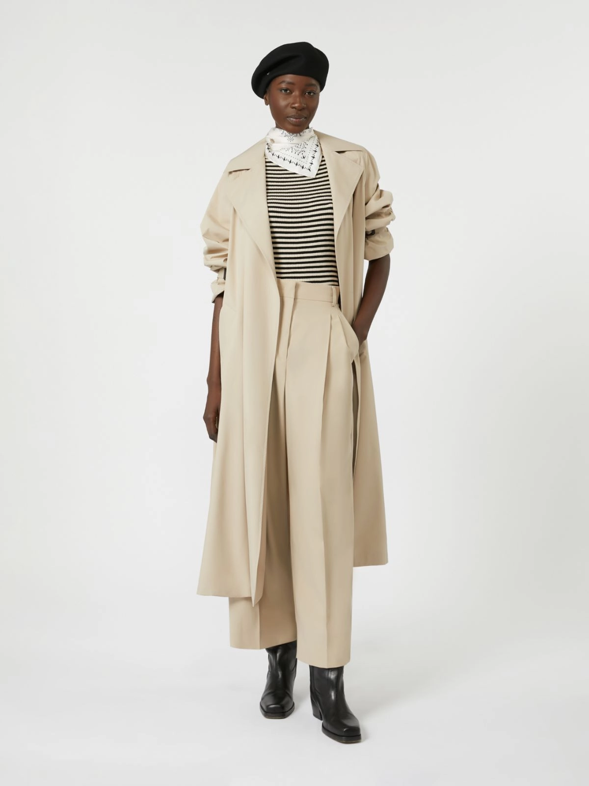 Weekend Max Mara Fatto Raincoat in Beige Relaxed Fit Structure